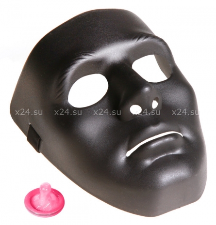 Черная маска с регулирующейся лентой