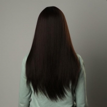 Каштановый парик с длинными волосами и чёлкой, с имитацией кожи (60 см)